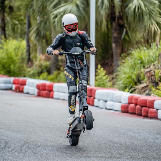 KuKirin G4 Electric Scooter 2025 | Max speed 70 km/h | Range 75 km | 2000 Wh